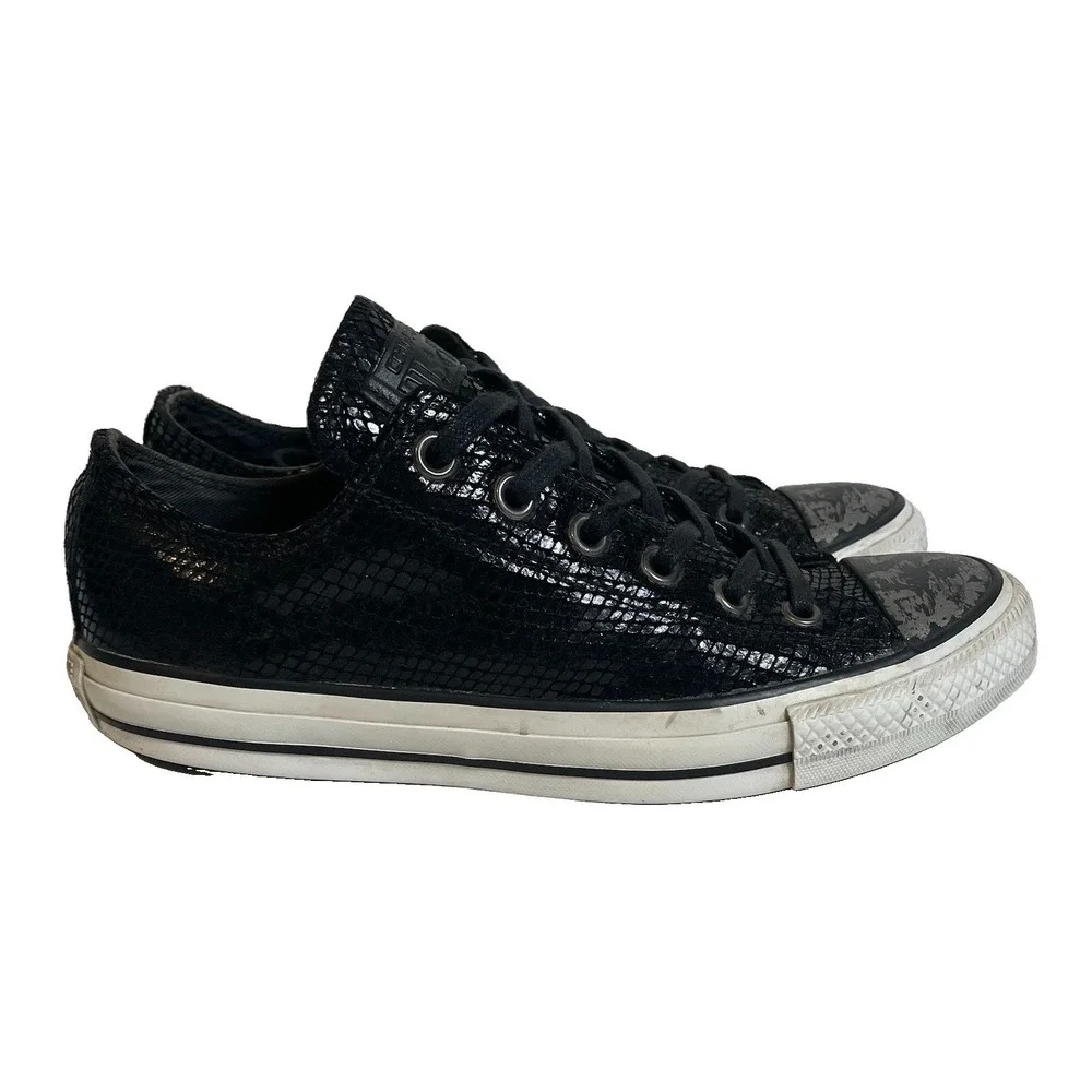 Converse All Star Chuck Taylor Sneakers Womens 9.5 Black Leather Low Top Classic